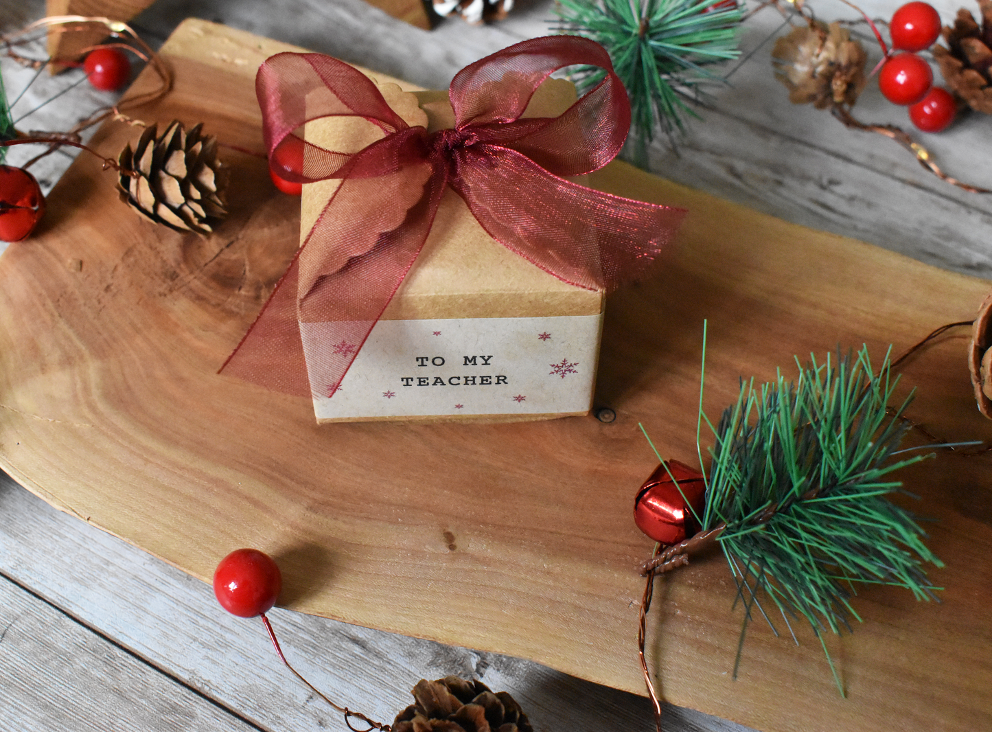 Mini Tealight Gift Box - "FESTIVE SPICE" -  Ginger, Cassia and Clove Essential oil Blend